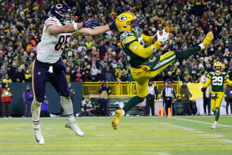 Keisean Nixon has game-sealing INT and Packers overtake Bears for NFC North lead with 28